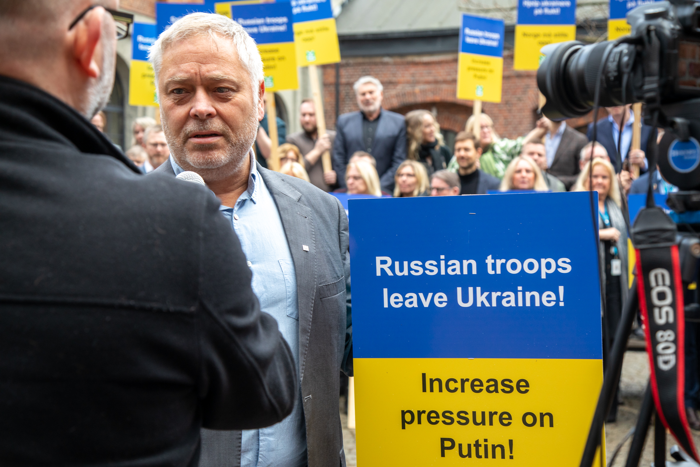 1. mars vedtok hovedstyret i YS en resolusjon til støtte for befolkningen i Ukraina. YS støtter ETUC (Den faglige europeiske samorganisasjon) sin fordømmelse av Putins krigføring, og krever en umiddelbar stans av militære operasjoner fra Russland. Foto: Thomas Brun/NTB Kommunikasjon