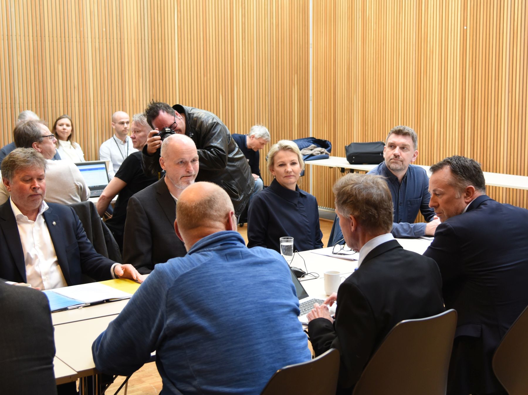 Forhandlere fra Yrkestrafikkforbundet, Fellesforbundet, NJF og Fagforbundet møtte forhandlerne fra NHO Transport og SPEKTER torsdag.
