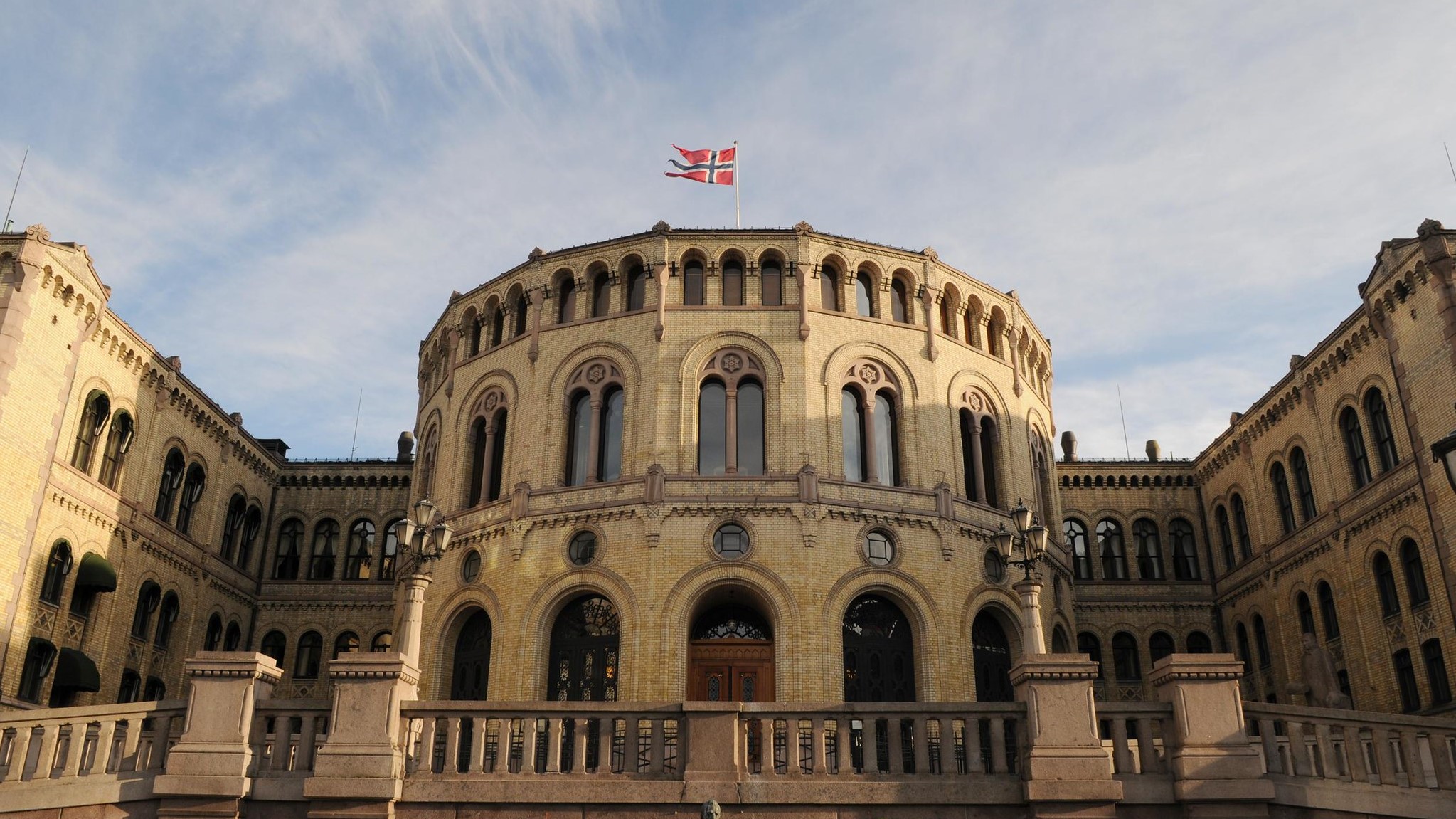 Stortingsvedtak gjør det lettere å ta lønnssnyltere. Foto: Stortinget